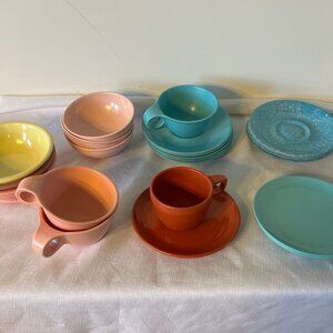 Vintage Mixed Lot Of 23 MCM Melamine Plates/cups/bowls Russel Wright + More!